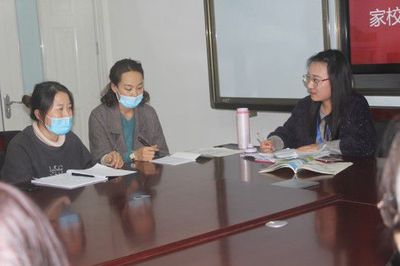家校共攜手，齊心育桃李 鳳凰路學校開展家長沙龍活動，為家庭教育保駕護航